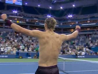 Nach dem Krimi zeigt Zverev eine seltene Jubelpose