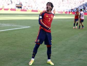 Transferticker: Spaniens WM-Held vor Barca-Abflug?