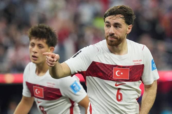 Türkei jubelt zum Abschluss