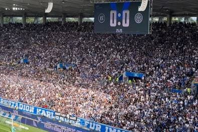 Deutsche Fans mit heftigem Pfeifkonzert gegen Trinkpause