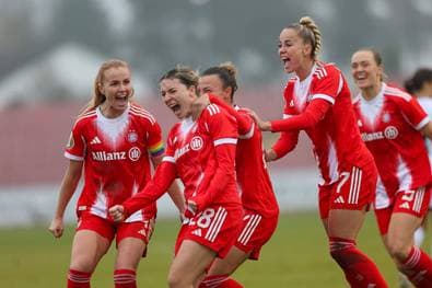 Bayern-Frauen souverän - 17 Jahre altes Talent feiert Debüt
