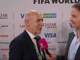 DFB-Präsident Bernd Neuendorf blickt auf die Gegner der Deutschen bei der WM 2026 und weiß ein Gegner ist auf jeden Fall "sehr ernst zunehmen". 