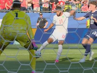 Ismael Saibari glänzt erneut. Der marokkanische Dribbler, der auch mit dem FC Bayern in Verbindung gebracht wird, war mit seinem 1:0 gegen Schottland der Matchwinner.