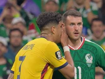 Hand vor dem Mund! Ex-Bundesliga-Ass sieht Rot