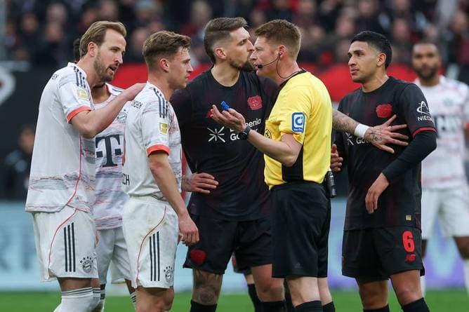 Zweimal Bayern-Rot und drei Tore aberkannt