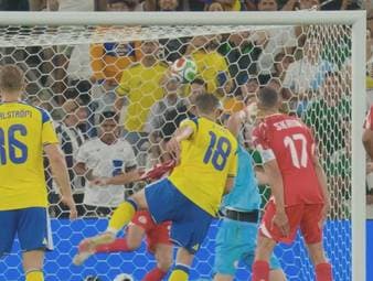 Schweden feiert mit einem fulminanten 5:1 gegen Tunesien einen perfekten WM-Auftakt. Der 22-jährige Yasin Ayari eröffnete das Offensivfestival mit einem sehenswerten Treffer.