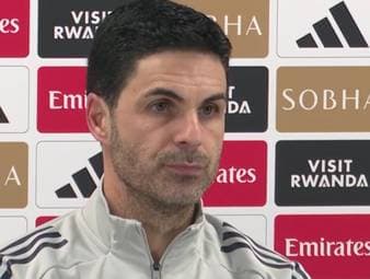 Arsenal-Coach Mikel Arteta will vor dem Halbfinale im Carabao Cup gegen Chelsea nichts von Triple-Träumen wissen. Der Spanier verzieht dabei keine Miene.