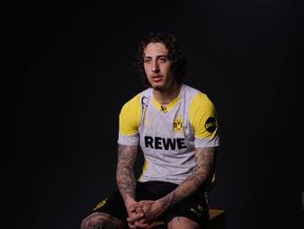 Im Midweek-interview der DFL spricht BVB-Star Fabio Silva über seine neue Heimat und den beeindruckenden Signal-Iduna-Park. 