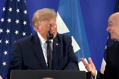 Achten Sie bei diesem Trump-Auftritt mal auf Infantino