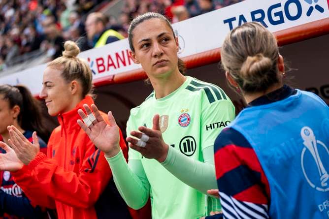 Nationalspielerin wechselt zu Top-Klub