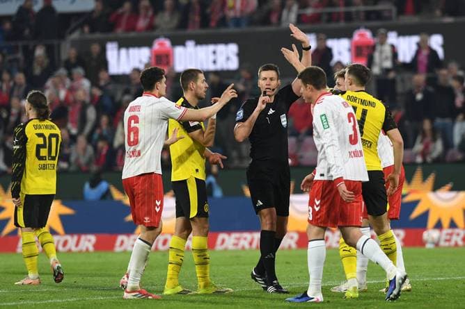 Köln wütet! Handspiel-Ärger bei BVB-Sieg