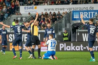 Sieg in Unterzahl lässt alle jubeln