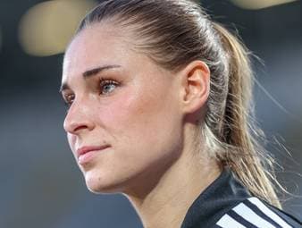 "Das Namensschild ist wieder dran"