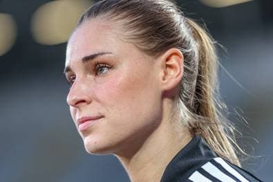 "Das Namensschild ist wieder dran"