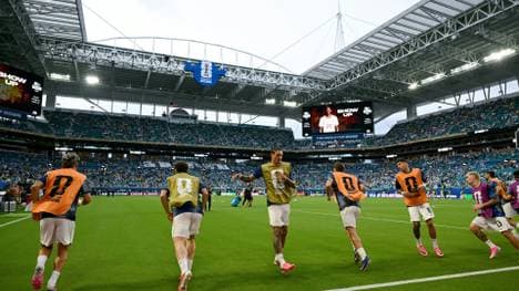 Die Spieler beim Aufwärmen in Miami