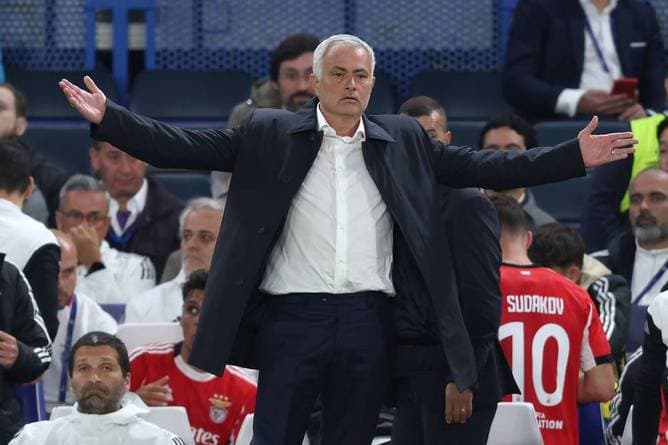 Rührende Szene: „Special snack“ für Mourinho