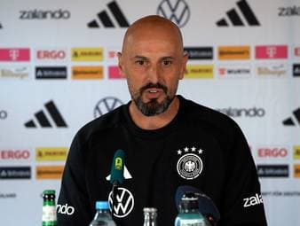 Antonio Di Salvo klärt über die Intensität seines Kontakts mit Nationaltrainer Jürgen Klopp im Vorfeld der Länderspielpause auf.