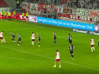 Die Highlights der Partie Jahn Regensburg - Fortuna Düsseldorf aus der 3. Liga im Video. 