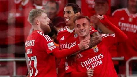 Beste jubelt mit Di Maria und Aktürkoglu (v.l.)