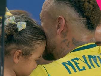 Nach seinem langersehnten Comeback sorgt der Brasilien-Superstar Neymar für einen emotionalen Familienmoment.