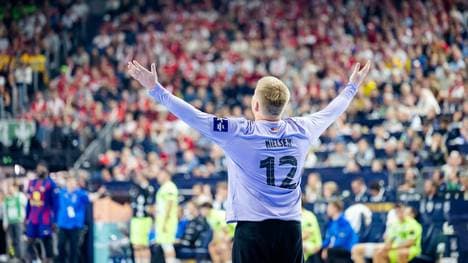 Emil Nielsen verabschiedete sich vom FC Barcelona mit seinem zweiten CL-Titel