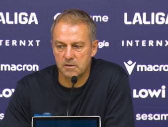 Mit einem Traumsolo und dem Treffer zum 4:2 machte Barças Karim Adeyemi gegen Levante den Deckel drauf. Trainer Hansi Flick empfiehlt dem Neuzugang, den Schwung mitzunehmen und weiter Gas zu geben.