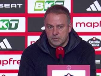 In nur einer Halbzeit kassiert Barca vier Tore gegen Atletico Madrid. Nach der 0:4-Klatsche im Pokal will Trainer Hansi Flick dennoch nicht aufgeben und wird für das Weiterkommen "kämpfen".