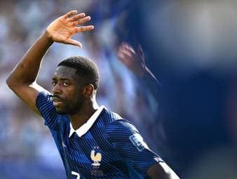 Dembélé lacht unsportlichen Gegenspieler aus