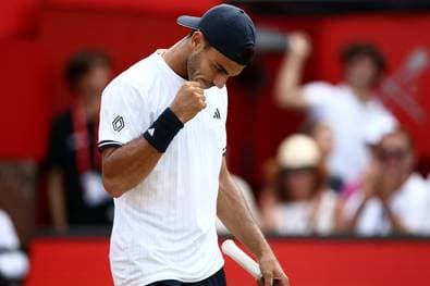 Cerúndolo holt Titel im Queen’s Club