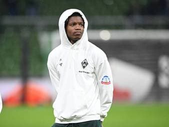 Bremen verleiht Mittelfeld-Talent