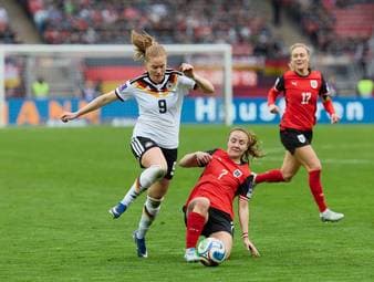 LIVE: Bleibt Deutschland makellos?