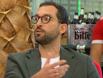 Bundestrainer Jürgen Klopp sorgte mit einem Spruch gegen die Journalisten, die den Nationalmannschaftskader geleakt hatten, für Aufsehen. Im Firockx Doppelpass schießt Sky-Reporter Patrick Berger nun zurück.