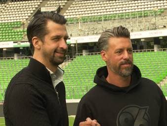 Sandro Wagner ist der neue Cheftrainer von Hannover 96 und betont direkt am Anfang, wie sehr er sich auf die kommende Herausforderung freut.