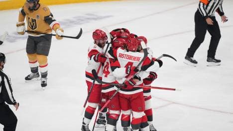 Die Hurricanes feiern ihren Sieg