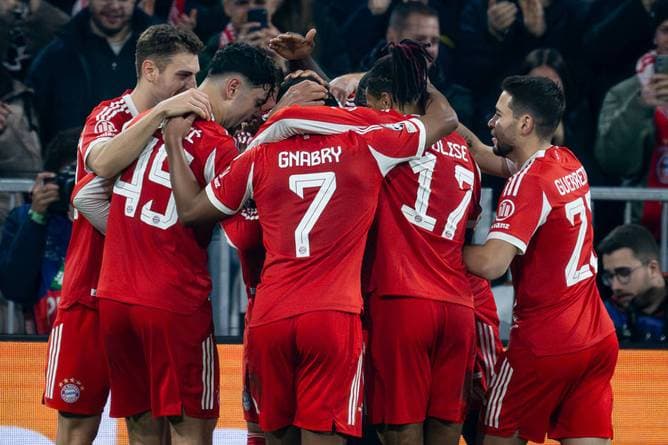 Kimmich-Eigentor - dann dreht Bayern auf