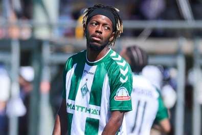 Werder-Trainer weist eigenen Profi scharf zurecht