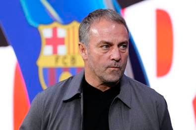 Flick lässt Barca zappeln