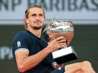 Alexander Zverev gewinnt bei den French Open seinen ersten Grand-Slam-Titel und setzt sich im Finale gegen Flavio Cobolli durch. Wir liefern die spannendsten Zahlen zum historischen Triumph.