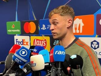 Für Joshua Kimmich hat Luis Díaz einen fehlerfreien Abend in Paris hingelegt, er kann über der Kolumbianer nichts Negatives verlieren. 