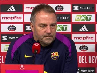 Der Trainer des FC Barcelona Hansi Flick spricht über die aktuelle Form seines Kapitäns Araujo und was es für ihn braucht, um wieder zu alter Form zurückzufinden.