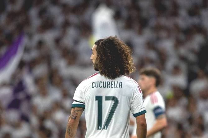 Cucurella legt sich mit Deutschem an