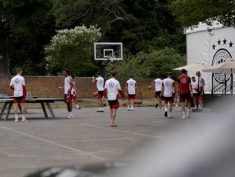 Das DFB-Team bezieht während der Weltmeisterschaft das historische Luxushotel "The Graylyn Estate" in Winston-Salem, um sich abseits der Öffentlichkeit auf die Spiele vorzubereiten.