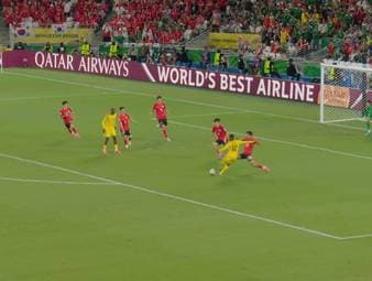 Südafrika schlägt Südkorea und steht erstmals in der K.o.-Phase bei einer WM. Bei der Bafana Bafana brechen alle Bänne!