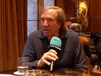 Günter Netzer erzählt im exklusiven SPORT1-Interview einige Anekdote aus seiner bewegten Karriere. Legendär: Seine Selbst-Einwechslung im Finale des DFB-Pokals für Borussia Mönchengladbach.