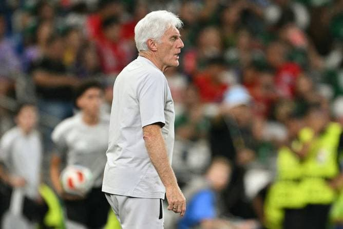 Südafrikas Trainer kritisiert FIFA