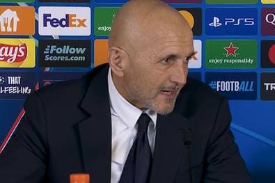 "Es ist eine Beleidigung für die Profis und den Fußball"