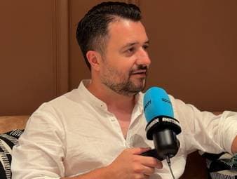Nach der enttäuschenden Niederlage gegen Paraguay haben viele DFB-Spieler darauf verzichtet, sich den Medien zu stellen. Auch Florian Wirtz war darunter, der laut SPORT1-Chefreporter Stefan Kumberger auch auf dem Spielfeld "keine Rolle gespielt" hat. 