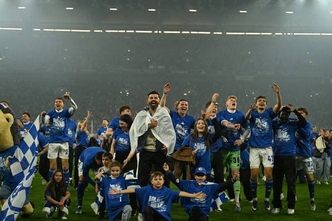 Schalke erhält Aufsteiger-Doku