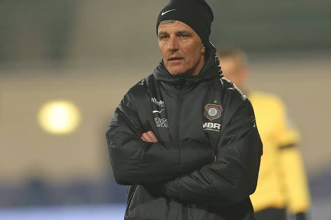 Aue wirft Trainer Härtel raus