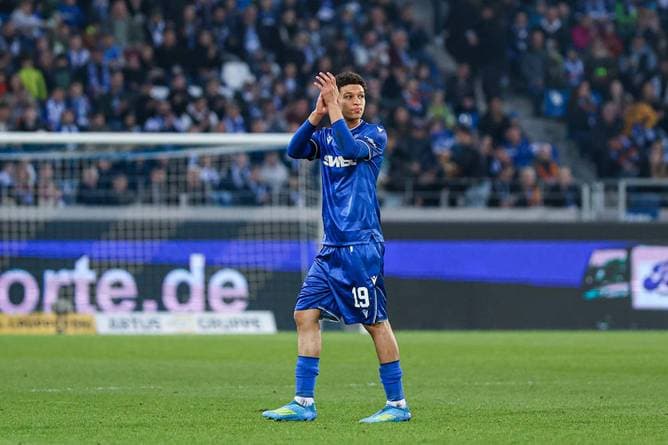 Transferticker: Toptalent zur Eintracht? Daran hakt es noch